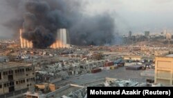 Дым после взрыва в Бейруте, Ливан