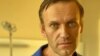 "Медуза": Минздрав мешал вывезти отравленного Навального в Германию