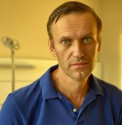 Алексей Навальный в берлинской больнице "Шарите"