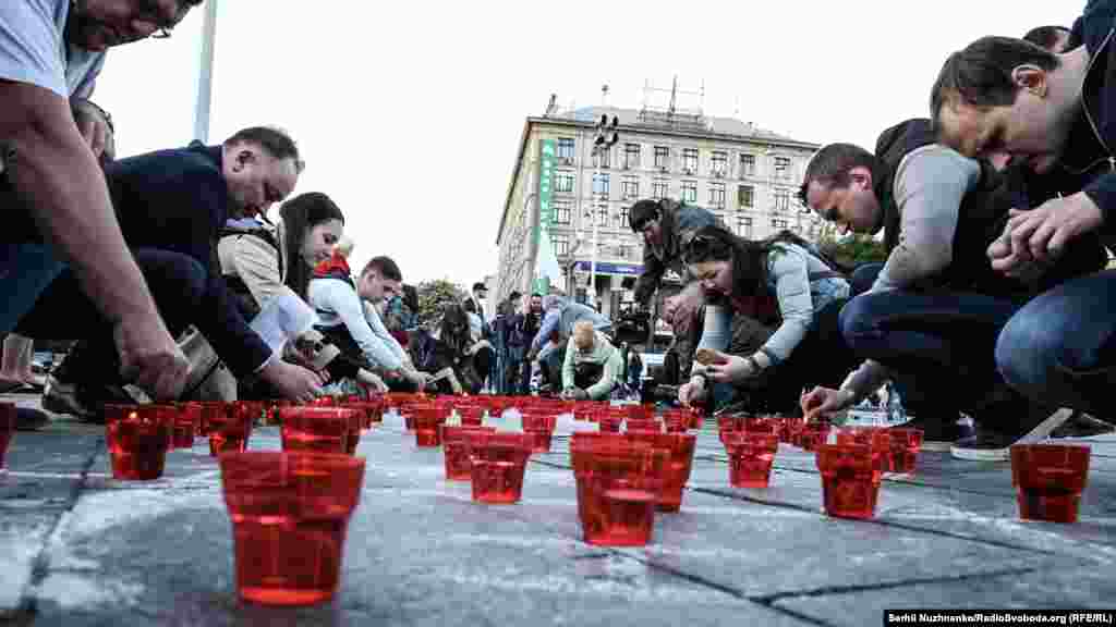 У запалюванні вогнів взяли участь усі присутні