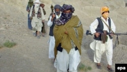 مخالفان مسلح دولت بخصوص طالبان مسلح همواره به این خواست‎ها پاسخ منفی داده و به جنگ و خشونت متوصل شده‎اند.