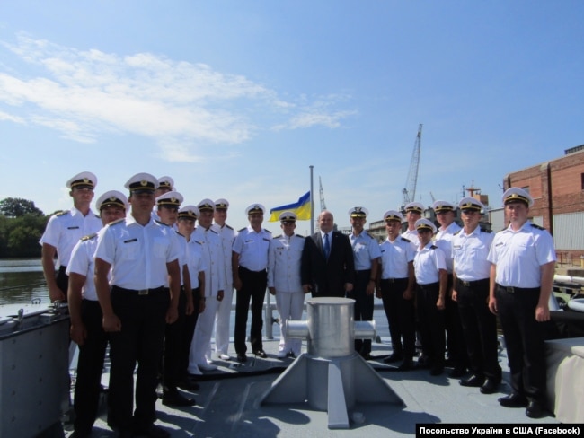 BF73675C 2CFC 4A19 BC73 00F73616963A w650 r0 s - У США провели випуск українських моряків, які служитимуть на американських катерах (Радіо Свобода) - rai.ua