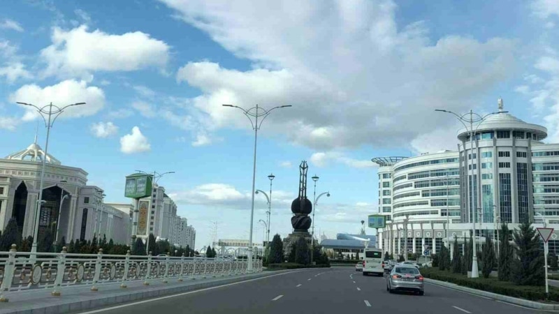 Türkmenistan BSG missiýasynyň saparyna, harby parada we Eýran bilen serhedinde sanitariýa gözegçiligine taýýarlanýar