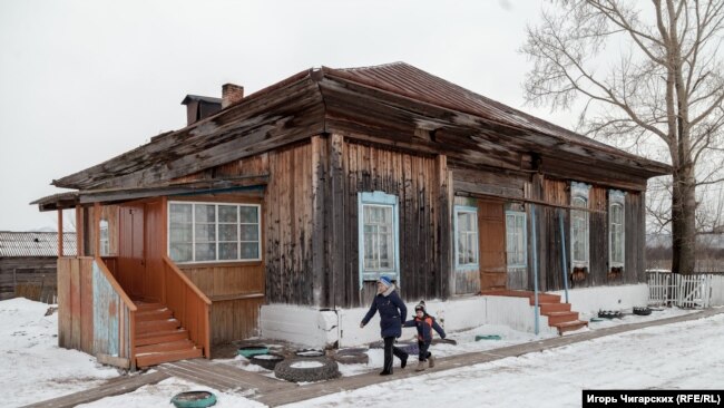 Школа в Имеке