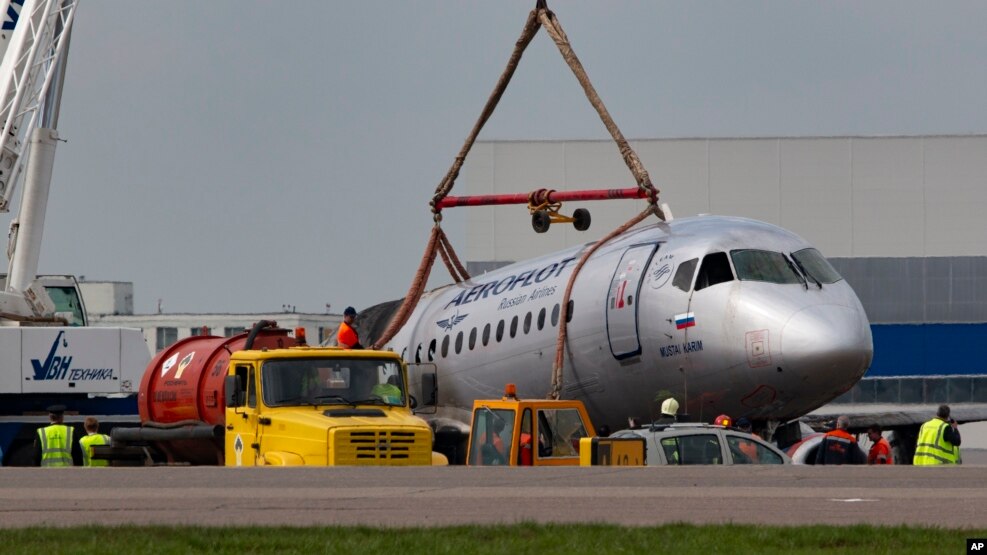 Рейс su1492 что случилось. BFA4577D E9E3 4038 91F8. Рейс su1492 что случилось фото. Рейс su1492 что случилось-BFA4577D E9E3 4038 91F8. картинка Рейс su1492 что случилось. картинка BFA4577D E9E3 4038 91F8. Возможные ошибки пилотов – решение взлетать, несмотря на опасность попасть в грозовой фронт, посадка самолета без сброса топлива и со слишком высокой вертикальной скоростью, которая привела к "отскокам" от взлетно-посадочной полосы, разрушению топливных баков и пожару. Рейс su1492 что случилось. BFA4577D E9E3 4038 91F8. Рейс su1492 что случилось фото. Рейс su1492 что случилось-BFA4577D E9E3 4038 91F8. картинка Рейс su1492 что случилось. картинка BFA4577D E9E3 4038 91F8. Возможные ошибки пилотов – решение взлетать, несмотря на опасность попасть в грозовой фронт, посадка самолета без сброса топлива и со слишком высокой вертикальной скоростью, которая привела к "отскокам" от взлетно-посадочной полосы, разрушению топливных баков и пожару.