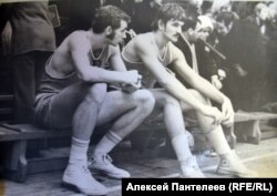 Іван Дворны (справа) з партнэрам па зборнай СССР Аляксандрам Бяловым