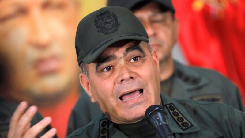 Міністар абароны Вэнэсуэлы заявіў, што Мадура скінуць толькі «праз нашы трупы»