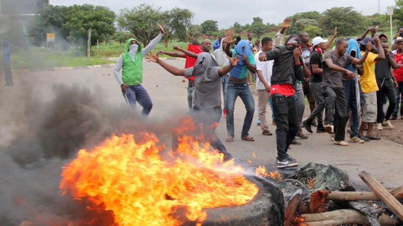Policija silom protiv demonstranata u Zimbabveu