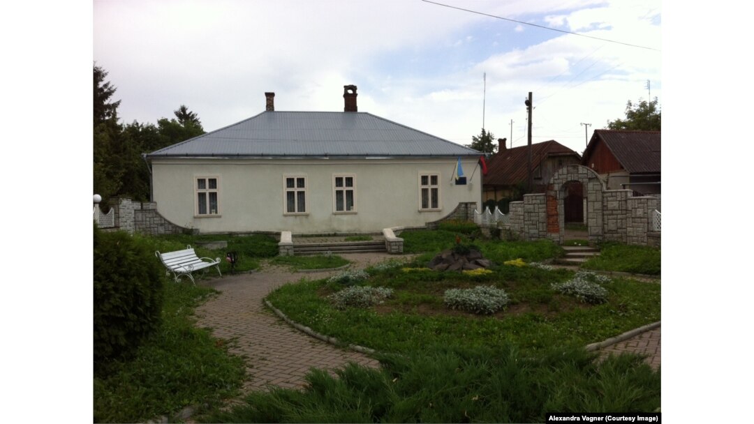 Здание музея-усадьбы семьи Степана Бандеры в городе Стрый