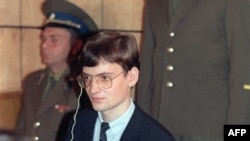 СРСР, 4 вересня 1987 року. 19-річний приватний пілот Західної Німеччини Матіас Руст обвинувачений на суді у Москві