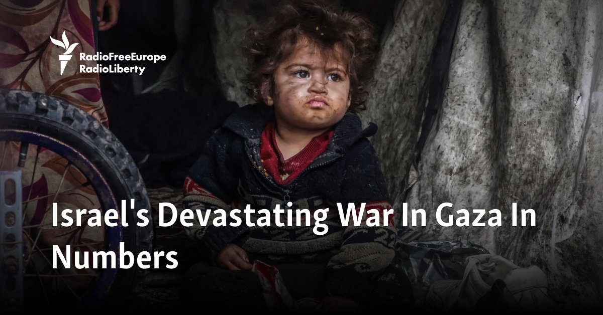 Korsetlardagi qizlarning jozibali fotosuratlari Bir necha kishi ogizda jum kompilyatsiya