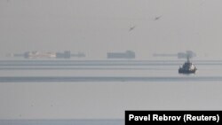 Російські військові літаки над Керченською протокою під час протистояння 25 листопада 2018 року