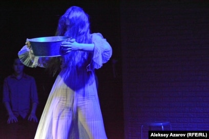 Отбасылық секс порно фото