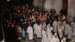Відзначення Великодня у Святогірській лаврі, яка нині перебуває в користуванні УПЦ (Московського патріархату), 19 квітня 2020 року