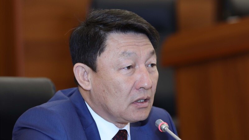 Конституционное совещание: Бокоев предложил передать парламенту полномочия по назначению судей и генпрокурора 