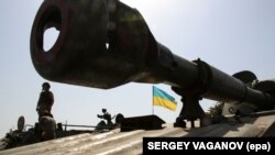 Украинские военные на учениях в Донецкой области.