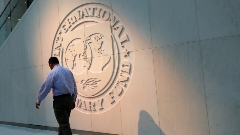 وال استریت جورنال: تصمیم آمریکا برای «جلوگیری» از اعطای وام صندوق بین‌المللی پول به ایران