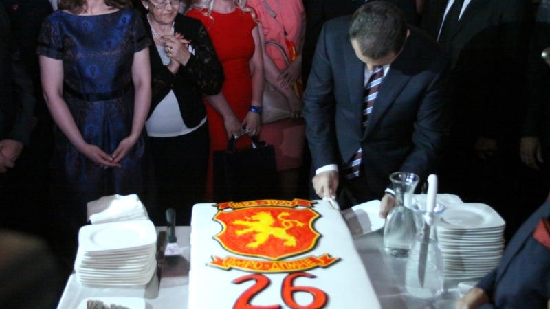 Груевски остана само почесен претседател на ВМРО-ДПМНЕ