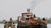 توقیف چهار قایق عربستان در نزدیکی نیروگاه بوشهر