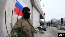 Один из активистов, захвативших здание ОГА в Донецке
