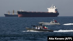 در اردیبهشت و خرداد امسال شش کشتی شامل سه نفتکش در آب‌های امارات و دریای عمان مورد حمله قرار گرفتند.