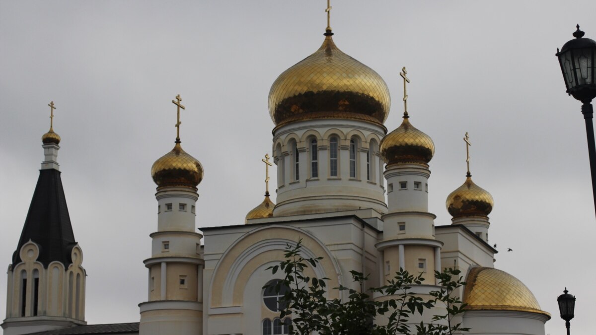 Северная Осетия: с молитвой и дезинфекцией
