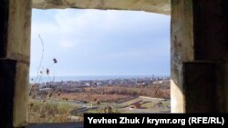 Вид из амбразуры ДЗОТа