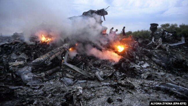 Malayziya Hava Yollarının MH-17 reysi ilə uçan təyyarənin qalıqları