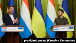 Президент України Володимир Зеленський і прем’єр-міністр Люксембургу Ксав’є Беттель (ліворуч). Київ, 21 червня 2022 року 