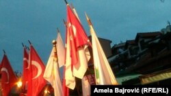 Novi Pazar, protest, zastave