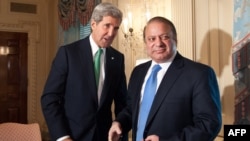 Госсекретарь Джон Керри и премьер-министр Пакистана Наваз Шариф на встрече в госдепартаменте в Вашингтоне