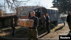 З перших днів війни на сході волонтери забезпечували воїнів усім необхідним