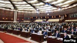 VI çağırış Azərbaycan Respublikası Milli Məclisinin ilk iclası