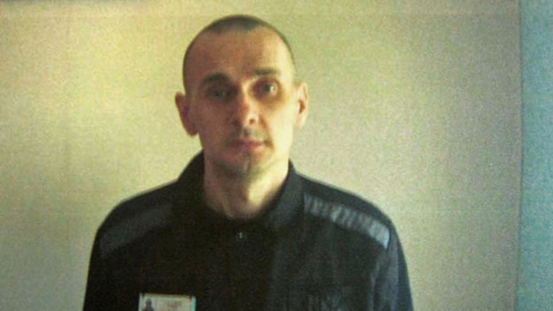Autoritetet ruse mohojnë se shëndeti i Sentsov është përkeqësuar