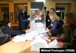 Подсчет голосов на выборах главы ДНР и депутатов Народного Совета республики, 2014 год