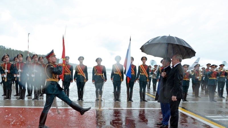 Президент Кыргызстана Алмазбек Атамбаев прибыл в столицу России