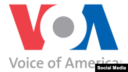 Logoja e Zërit të Amerikës. 