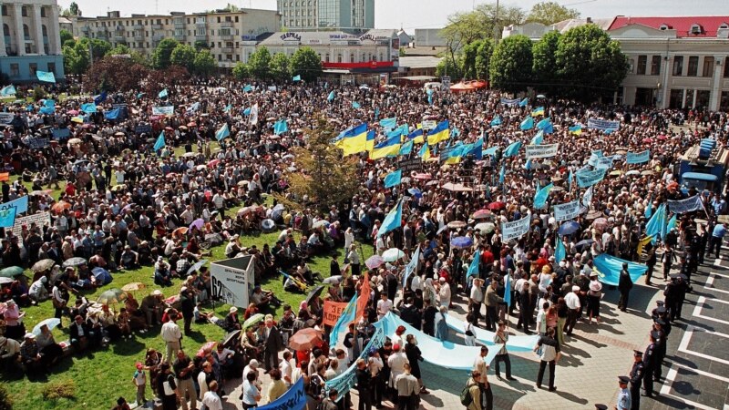 Фоторепортаж: Як згадували про депортацію кримських татар до анексії півострова