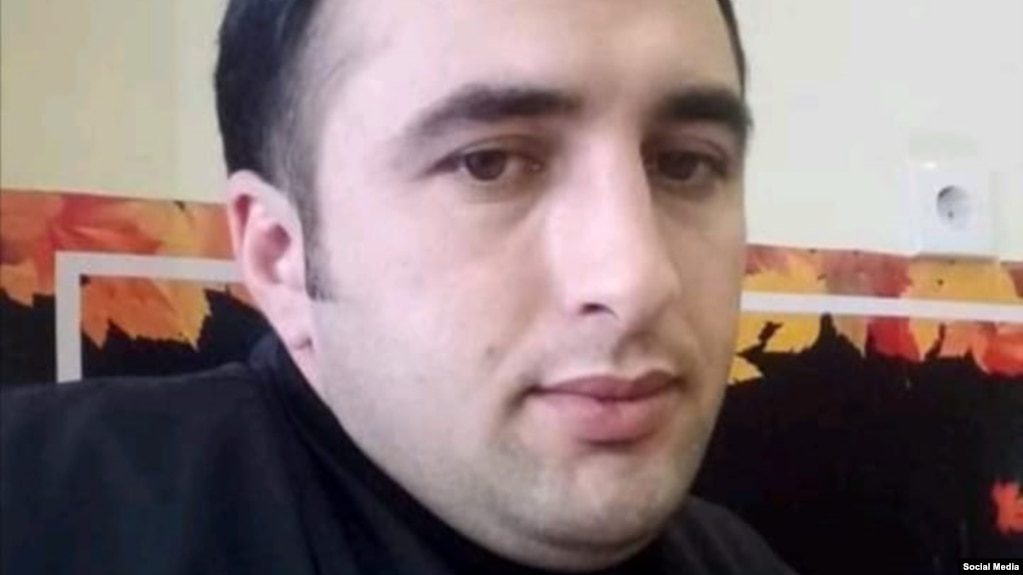 Anasının qərarından xəbər tutunca, aclığı dayandırıb