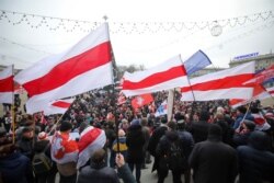 Близько тисячі людей долучилися до акції проти «поглиблення інтеграції» Білорусі з Росією. 7 грудня, Мінськ