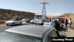 На участке трассы в Дангаринском районе, на котором было совершено нападение на иностранных велотуристов. Хатлонская область (Таджикистан), 29 июля 2018 года.
