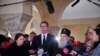 AP: Vučić doliva ulje na vatru u Crnoj Gori 