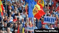 Protestul socialist de la Chișinău s-a încheiat cu adoptarea rezoluției „Trei pași pentru Moldova”