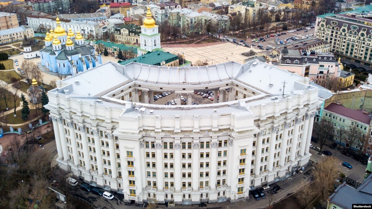 oi5.ru: В МИД назвали «попыткой выдать желаемое за действительное» проведение в Осло конференции по Крыму» В МИД назвали «попыткой выдать желаемое за действительное» проведение в Осло конференции по Крыму»