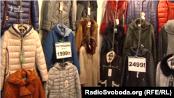 Пуховики – самая популярная зимняя одежда донецкой молодежи