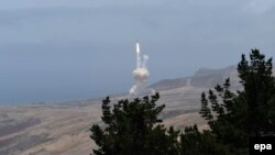 На фото Агентства по противоракетной обороне США: запуск противоракетной системы наземного базирования 