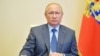 «Стул под Путиным покачивается». Тройная угроза для Кремля