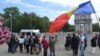 În aşteptarea eurocomisarului Füle; Moldova are un premier desemnat; Marşuri pro şi anti-gay la Chişinău