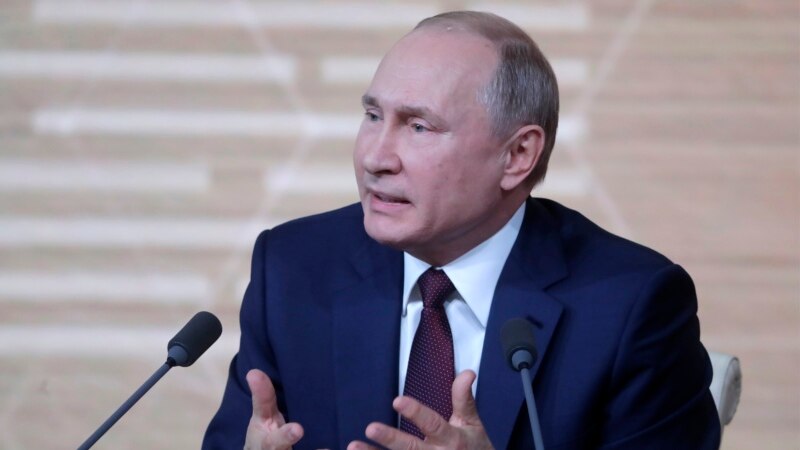 В России государственные каналы скрыли счетчики лайков и дизлайков под новогодним обращением Путина