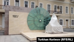 Bakıda serb əsilli ixtiraçı alim Nikola Tesla-nın heykəli olan park açılacaq